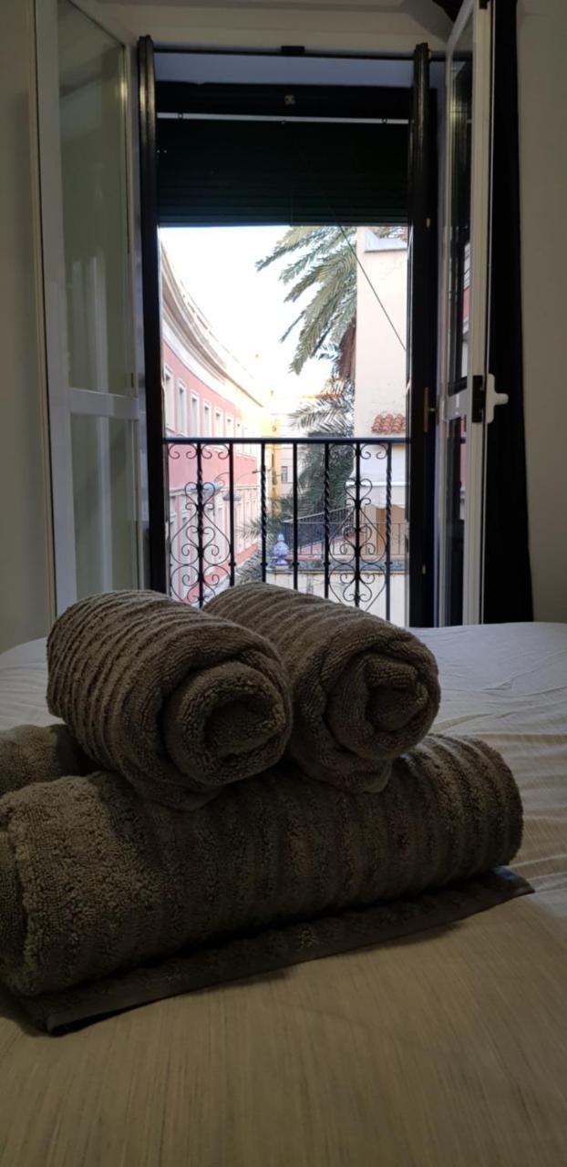 Lux Home - Sierpes Terrace Sevilla Eksteriør billede
